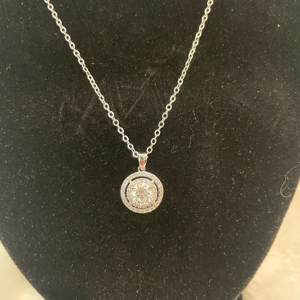 1.0ct women’s round Moissanite with double halo pendant necklace - Picture 3 of 5